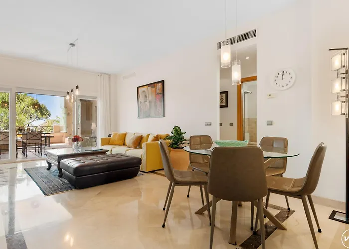 Vivi Homes - Toscana Luxury, Views, Pool & Terrace Apartman *