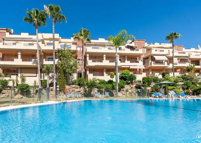 Vivi Homes - Toscana Luxury, Views, Pool & Terrace Apartman *