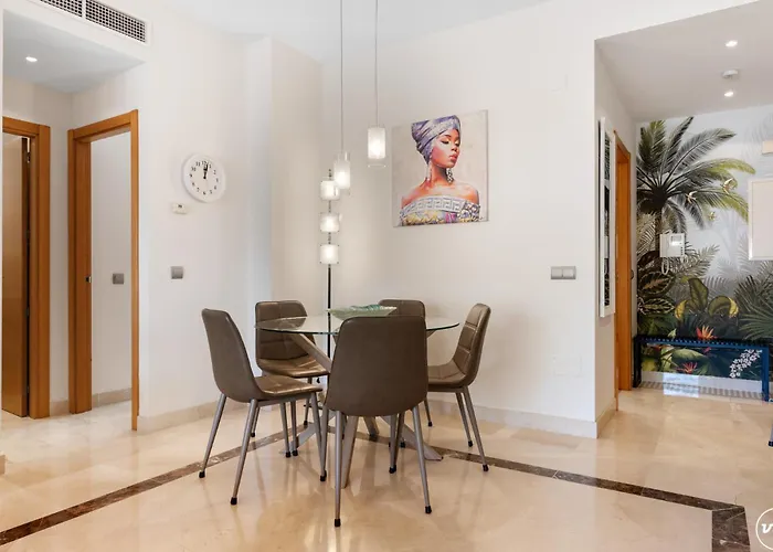 Vivi Homes - Toscana Luxury, Views, Pool & Terrace *