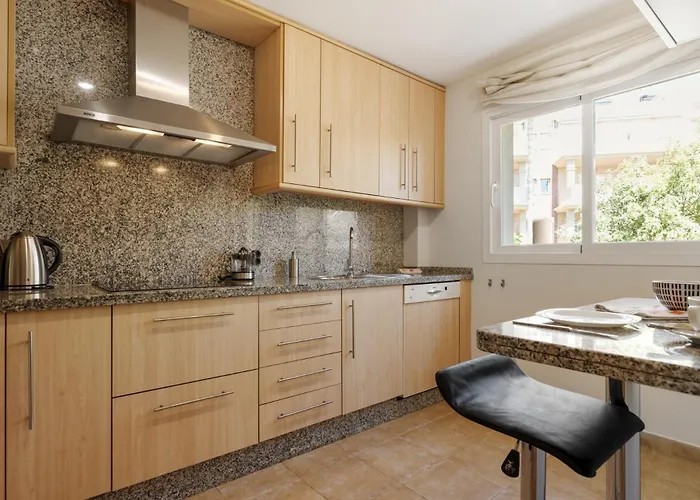 Vivi Homes - Toscana Luxury, Views, Pool & Terrace Apartman *